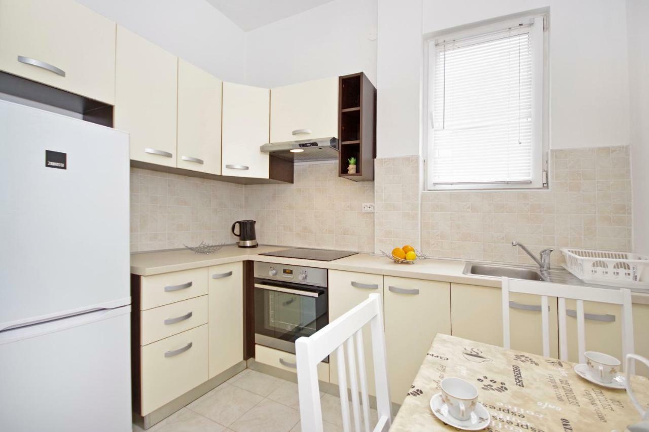 Apartment Andela *
